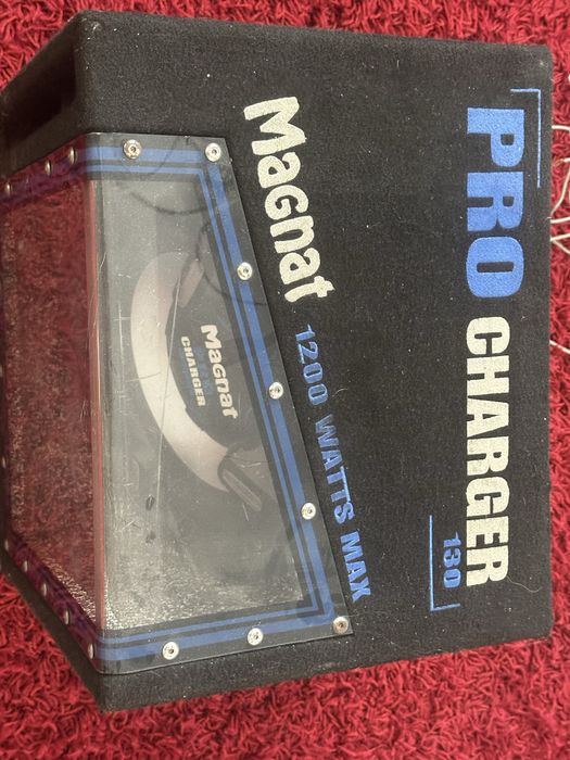 Subwoofer Magnat + Statie Ground Zero 4200X