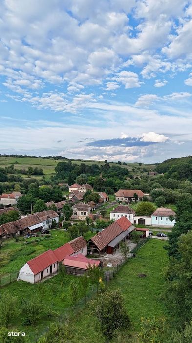 De vânzare casă cu 5 camere, sat Apoș, com. Bârghiș, jud. Sibiu