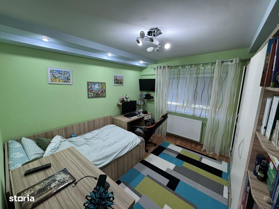 Apartament 3 camere decomandate , finisat , Carpati 2