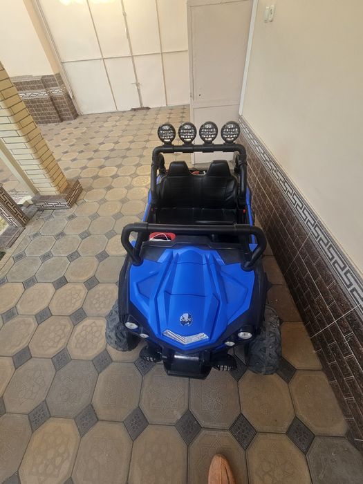 Электро машинка детская ,болалар электро мошин с зарядным устройством.