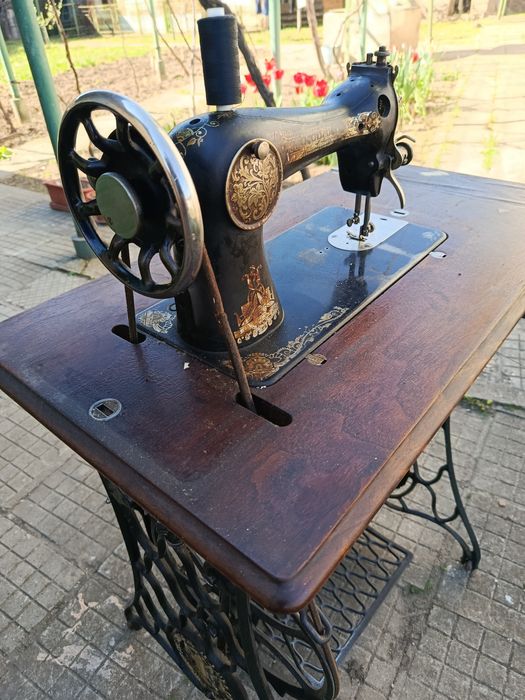 Крачна шевна машина siger