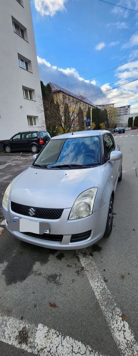 Vând Suzuki Swift