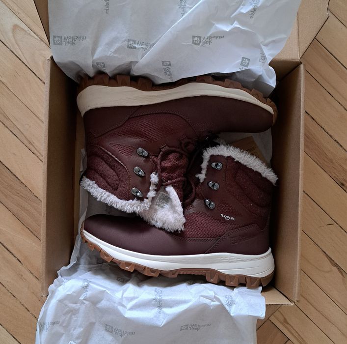 Дамски трекинг боти Jack Wolfskin