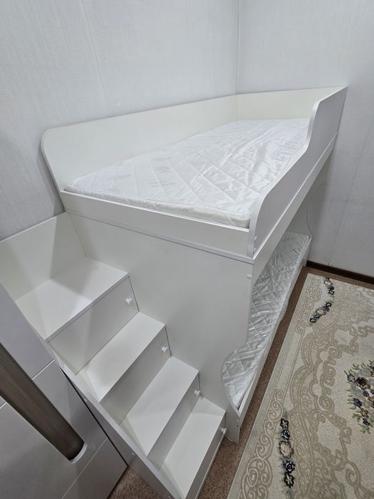 Продам Двухъярусная кровать