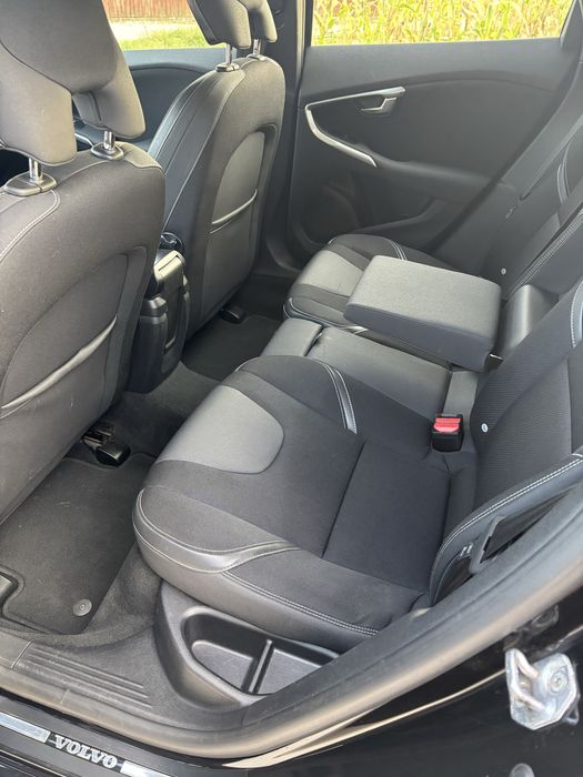 Volvo V40,2.0-120cp,euro 6