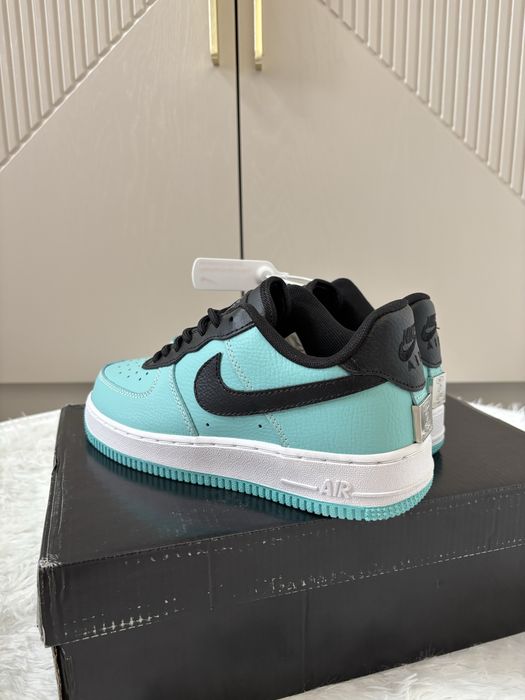 Парные кроссовки Nike Air Force 1 Tiffany & Co