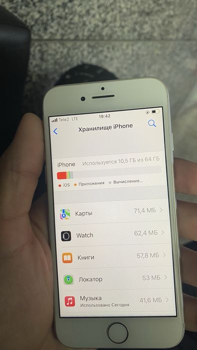 Продам Айфон 8 64гб