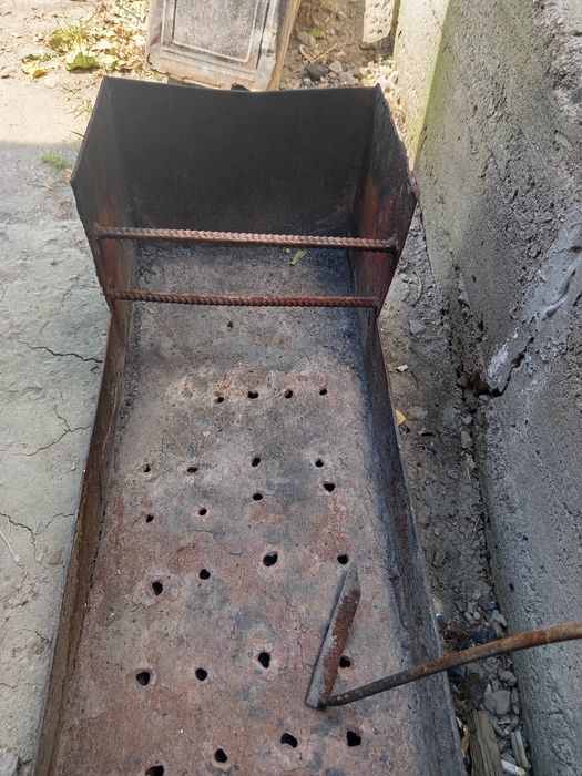Продам мангал с кочергой