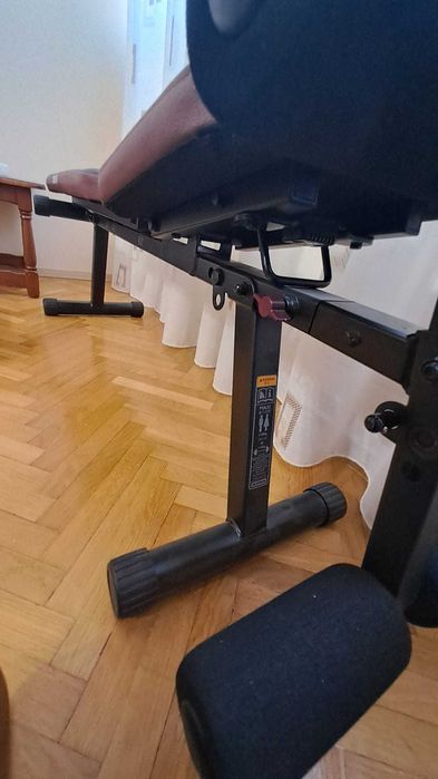 Banca reglabila de sala