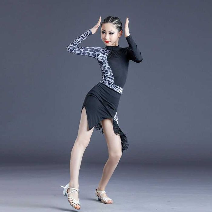 Танцевальный костюм