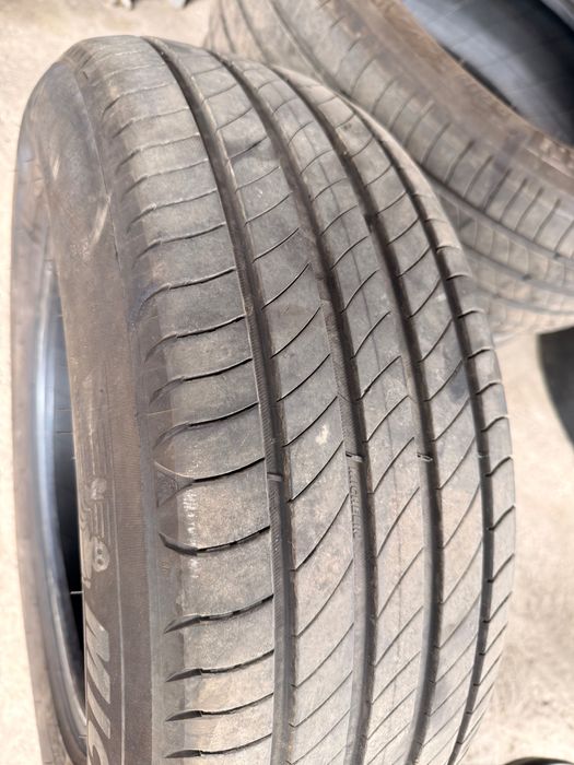 Anvelope 235/60/R17