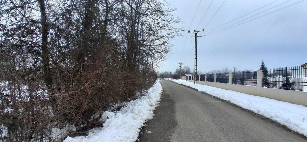 Oportunitate , teren intravilan 1.830 mp , D-31.5 ml