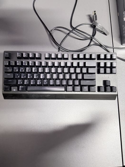 продается razer blackwidow v3