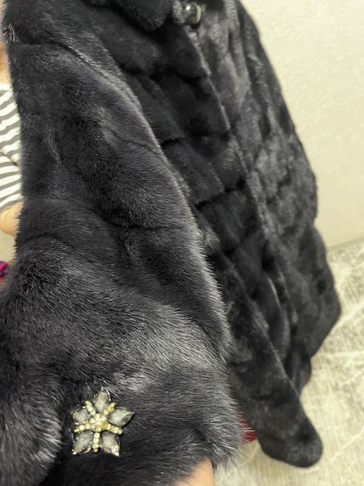 Продам норковую шубу