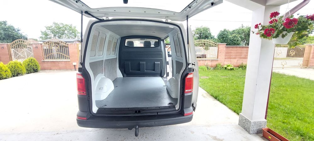 Vw T6 Transporter -2016- 3 Locuri + Marfă,Motor 2.0 Diesel,AC,Germania