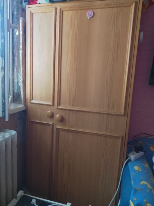 Vând dulap utilizat