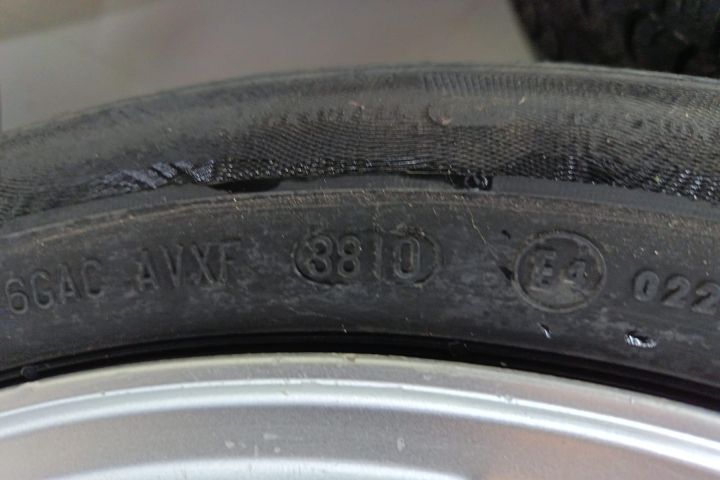 Set jante aliaj cu anvelope 165/65 R14 79T vară Continental 5.50Jx14