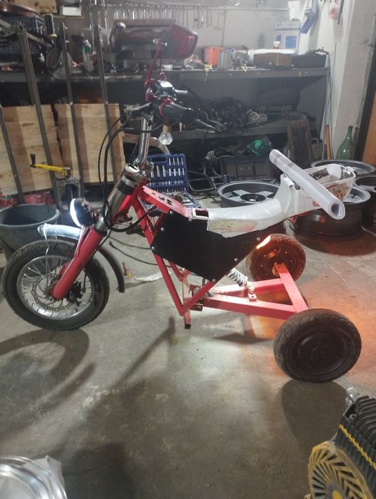 Детский электровелосипед трёхколёсный