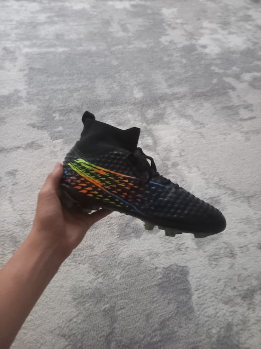 Futbol butsi 36 razmer