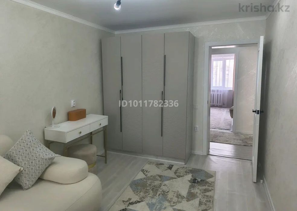 Продаю 4 комнатную квартиру
