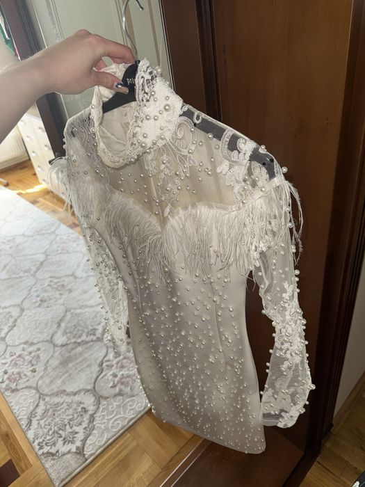 Rochie alba cu perle