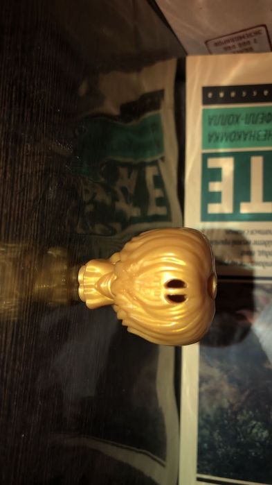 Фигурка гарри поттера золотого!