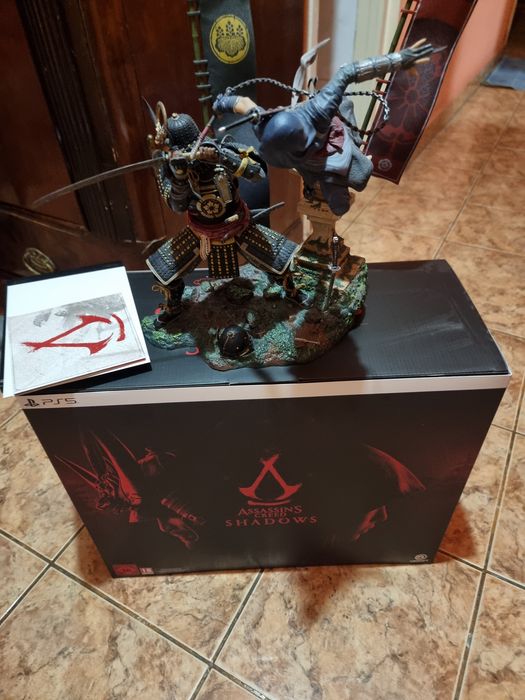 Vând Assassin's Creed Shadows collector edition