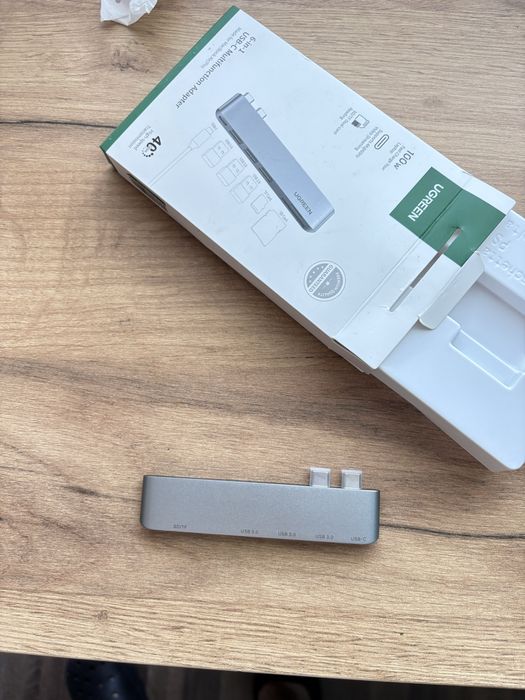 ЧИСТО НОВ 6 в 1 мултифункционален хъб (адаптер) за Macbook Air