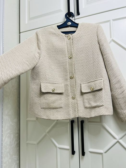 Пиджак, цвет бежевый
