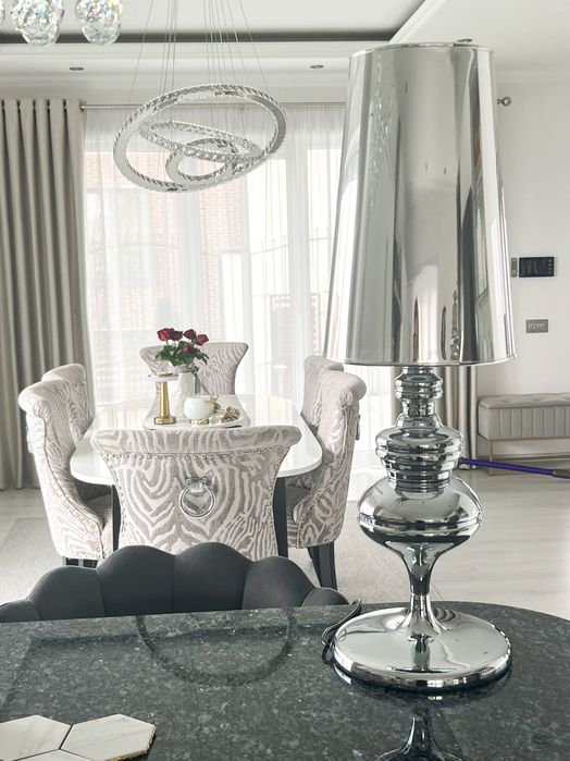 Vând 2 veioze designer  superbe cu  înălțime 80cm