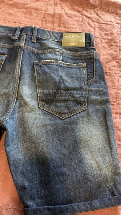 Blugi scurti Pull and Bear albastru