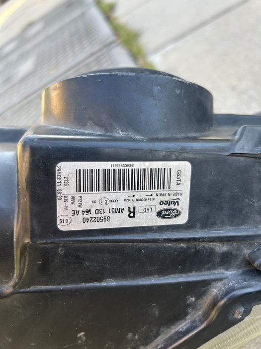 Фарове за Форд Ц-Макс 2015г.