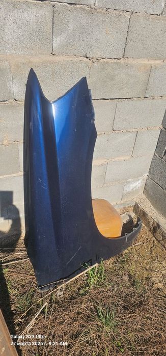 Продам правое крыло Toyota highlander 1 покаления