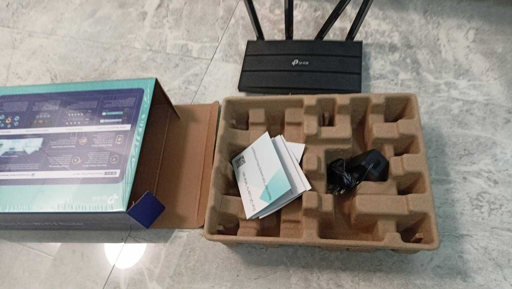 Рутер TP-Link AX1500 Next-Gen Wi-Fi 6 Archer AX18  чисто нов