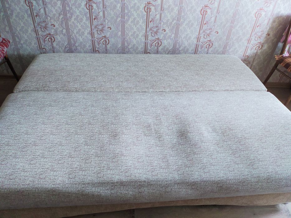 Диван б/у 2.0*1.4