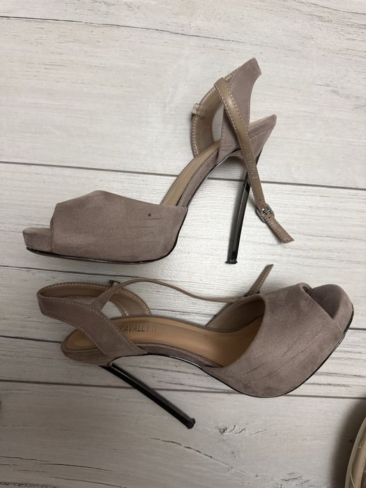 Продам туфли - босоножки