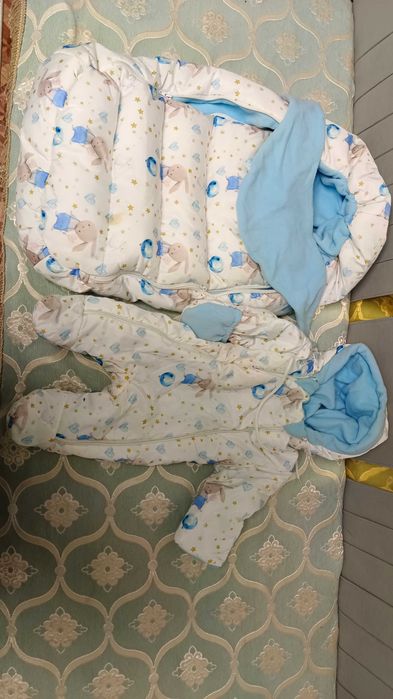 Конверт и комбенизон для выписки