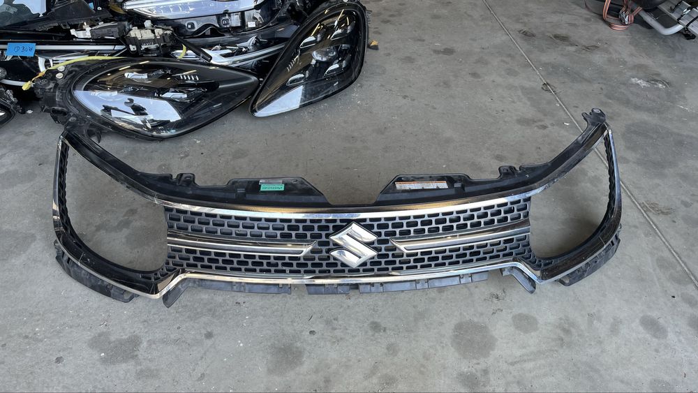 Маска/решетка Suzuki Ignis 3 2016- 3 броя