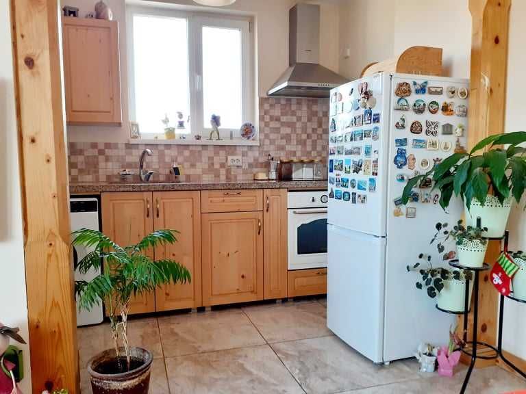 Продава се Етаж от къща в Разград, Варош - 155 кв.м за 872 €/кв.м - Снимка #1