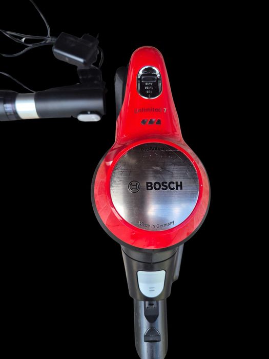Aspirator vertical Bosch Unlimited 7 ProAnimal BCS711PET, Resigilat