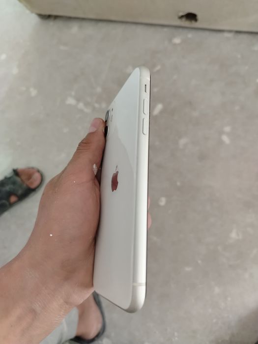 Iphone 11 holati idyal 128talik ochilmagan yomky 70