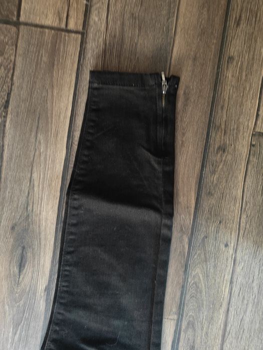 Продавам дамски дънки