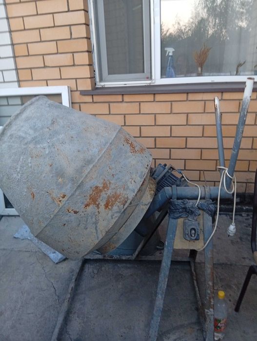 Продам бетономешалку