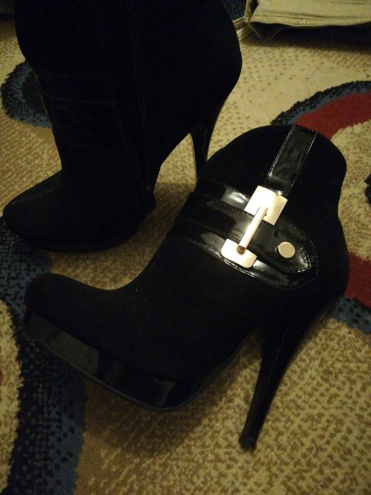 Botine elegante număr mic