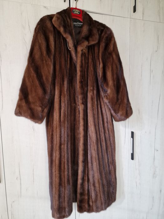 Продам шубу норковую