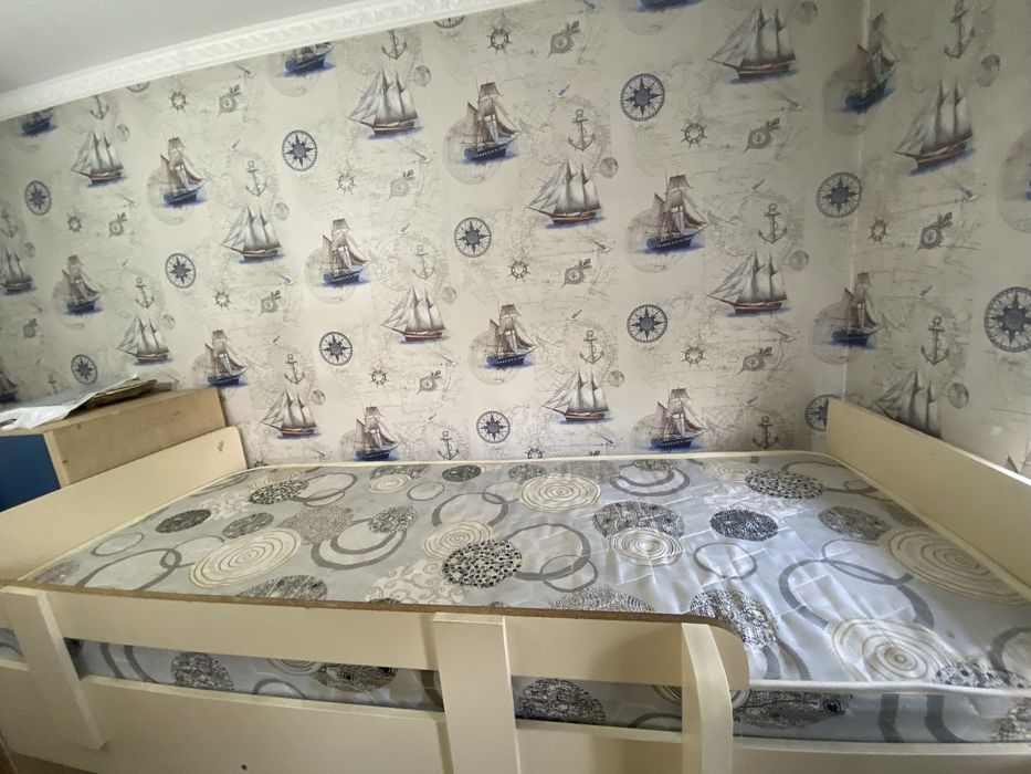 Екі қабатты кровать + матрас