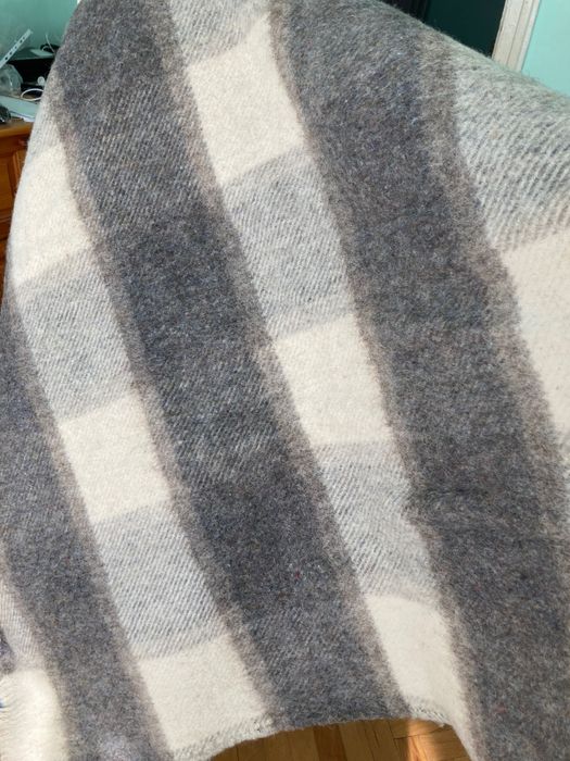 Одеала-килим, две нови вълнени и губер