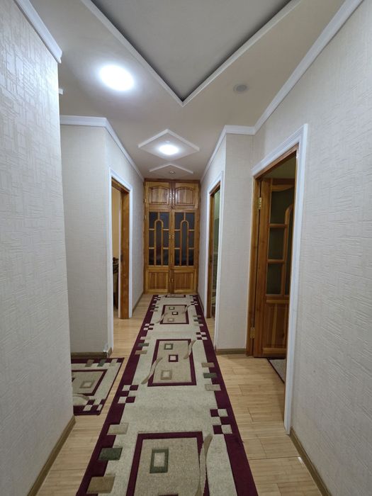 4 Maktab oldida karzinka yaqin 3 xona