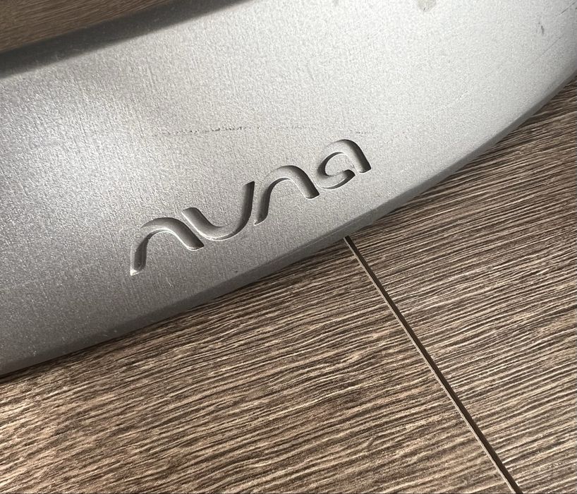 Шезлонг / люлеещ стол / люлка NUNA