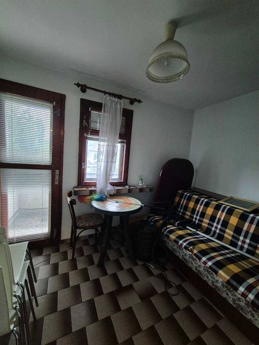 Еднофамилна двуетажна къща!!! Разбойна!!!